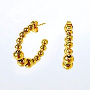 Gold round beads hops earrings